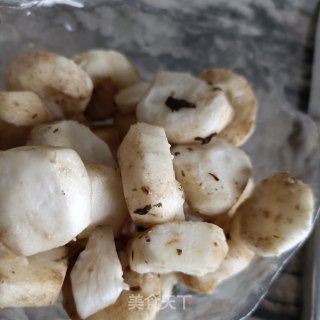桂花荸荠金桔糖水步骤2