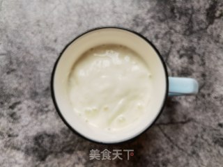 草莓坚果酸奶杯步骤4