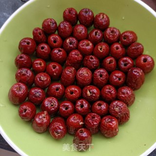 红糖蒸大枣步骤2