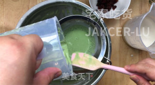 椰蓉糯米糕，搅一搅，蒸一蒸，奶香十足，简单易做超好吃。步骤8