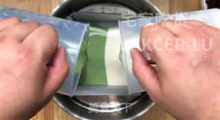 椰蓉糯米糕，搅一搅，蒸一蒸，奶香十足，简单易做超好吃。步骤9