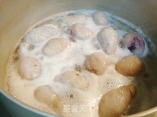 秋天必吃的传统甜品，桂花糖芋艿步骤3