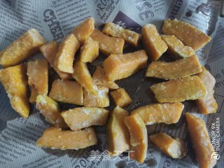 椰香拔丝南瓜步骤5