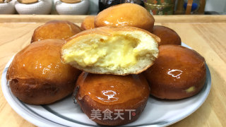 香草爆浆甜甜圈，脆脆外皮糖壳，松软甜甜圈，一口下去直爆浆，好吃到舔手指。步骤28