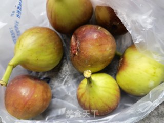 桂花冰糖蒸无花果步骤1