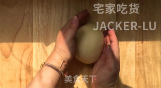 家常甜甜圈，在家轻松搞定，外层酥脆甜蜜，内里松软，小朋友超爱吃。步骤4
