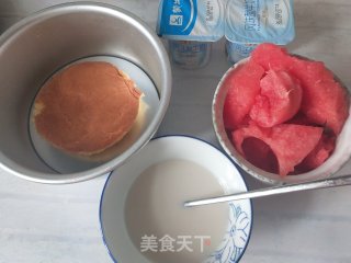 酸奶西瓜慕斯蛋糕步骤2