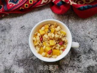 蟠桃麦片酸奶杯步骤7
