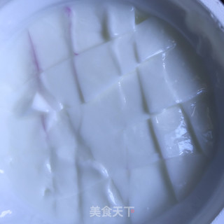 老酸奶拌火龙果步骤4