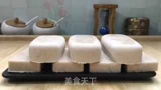 香蕉牛奶雪糕，制作超简单，甜甜蜜蜜，香蕉味十足，健康美味。步骤8