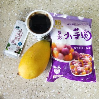 芒果芋圆烧仙草步骤1