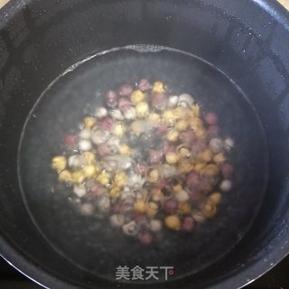 芒果芋圆烧仙草步骤2