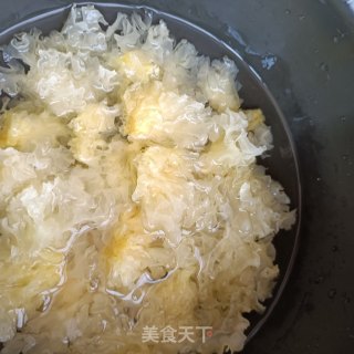 椰香银耳冰露步骤2