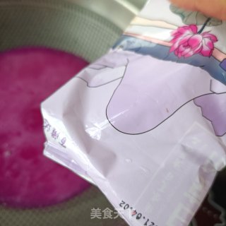 椰汁三色果冻步骤2