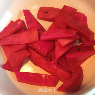 燕麦火龙果凉粉步骤1