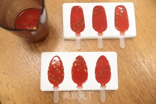 酸甜解渴的番茄百香果蜂蜜冰棍步骤6