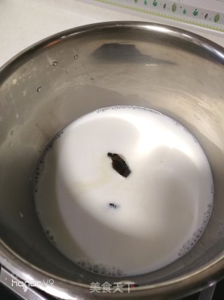 最适合妹子吃的美食～姜撞奶 步骤4