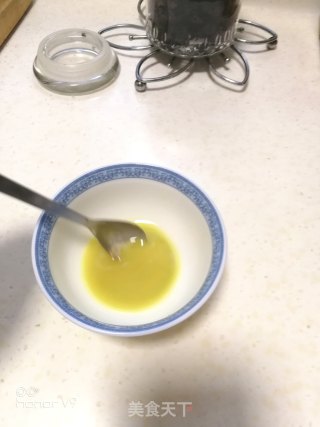 最适合妹子吃的美食～姜撞奶 步骤5