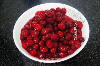蔓越莓果酱步骤1