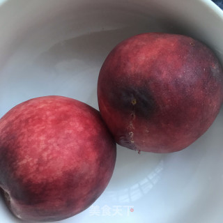 桃子拌酸奶步骤1