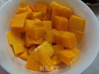 爆浆荔枝奶冻步骤5