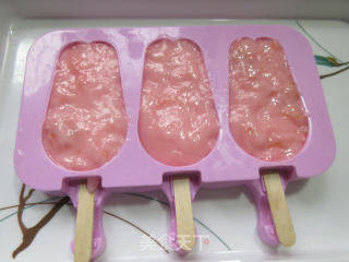 草莓果奶棒冰步骤6