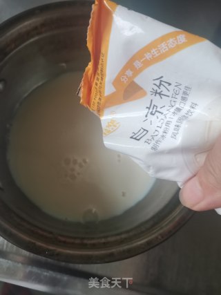 火龙果酸奶布丁杯步骤3