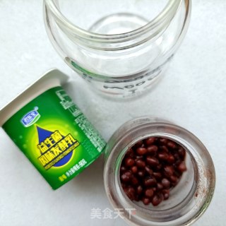 红豆樱桃酸奶杯步骤1