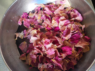 玫瑰奶冻步骤1