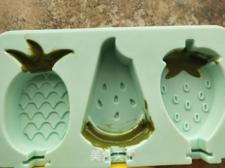 草莓巧克力冰激凌步骤3