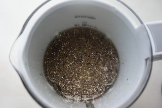 奇亚籽藜麦豆浆步骤5