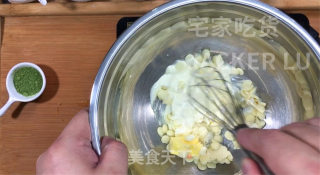 抹茶松露巧克力，一口下去，丝丝柔滑，入口即化，简单又便宜。步骤4