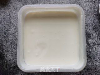 芒果麦片樱桃酸奶昔步骤3