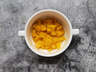 芒果麦片樱桃酸奶昔步骤9