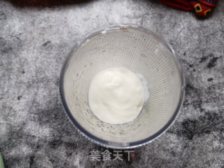 麦片樱桃酸奶昔步骤5