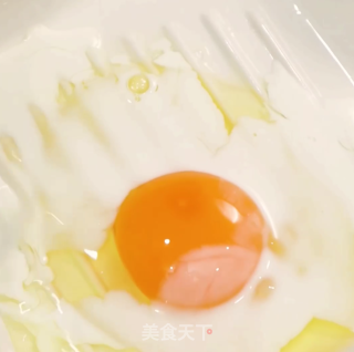 公主的下午茶粉色樱花漏奶华步骤1