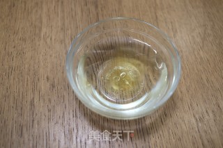 草莓芒果花茶奶冻杯步骤2