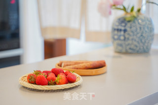 节气食养｜小满 椰香草莓步骤1