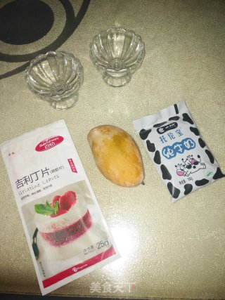 夏日芒果奶冻步骤1