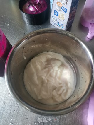 火龙果酸奶棒冰步骤2