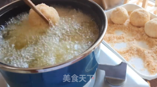 把隔壁家小朋友馋哭的香脆热狗芝士球球步骤7