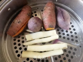 芒果酸奶拌山药薯泥步骤1