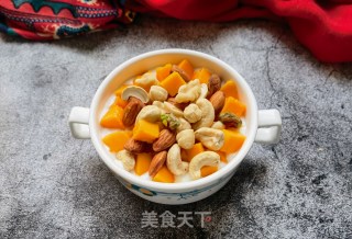 坚果芒果酸奶杯步骤9