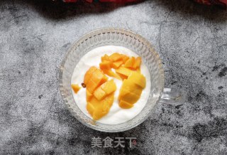 蓝莓芒果甜瓜酸奶杯步骤7