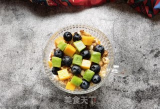 蓝莓芒果甜瓜酸奶杯步骤9