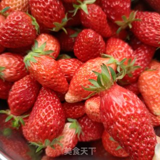 果酱拌酸奶步骤1