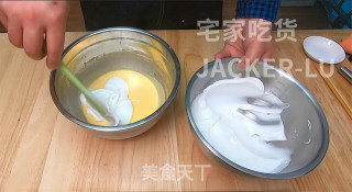 日式棉花瑞士卷，口感绵软细腻，春游试试做一个，让你味蕾绽放。步骤14