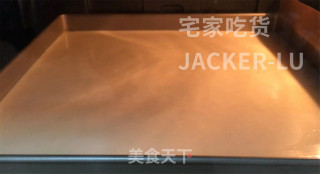 日式棉花瑞士卷，口感绵软细腻，春游试试做一个，让你味蕾绽放。步骤18