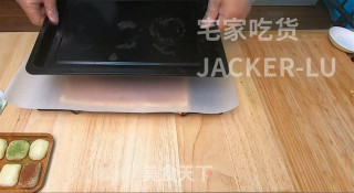 日式棉花瑞士卷，口感绵软细腻，春游试试做一个，让你味蕾绽放。步骤23