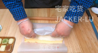 日式棉花瑞士卷，口感绵软细腻，春游试试做一个，让你味蕾绽放。步骤27